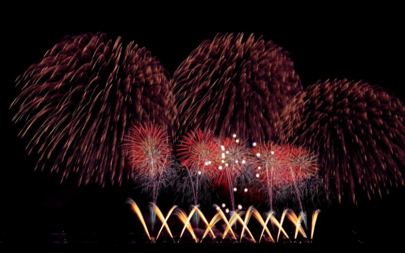 秋田県の蔵元・酒蔵の特徴や傾向：大仙市の花火